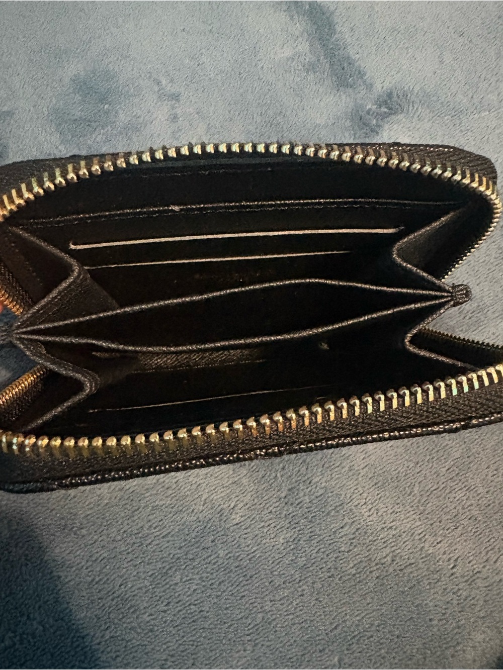 Saint Laurent Black Quilted Card Holder with Gold YSL Logo - Picture 3 of 4